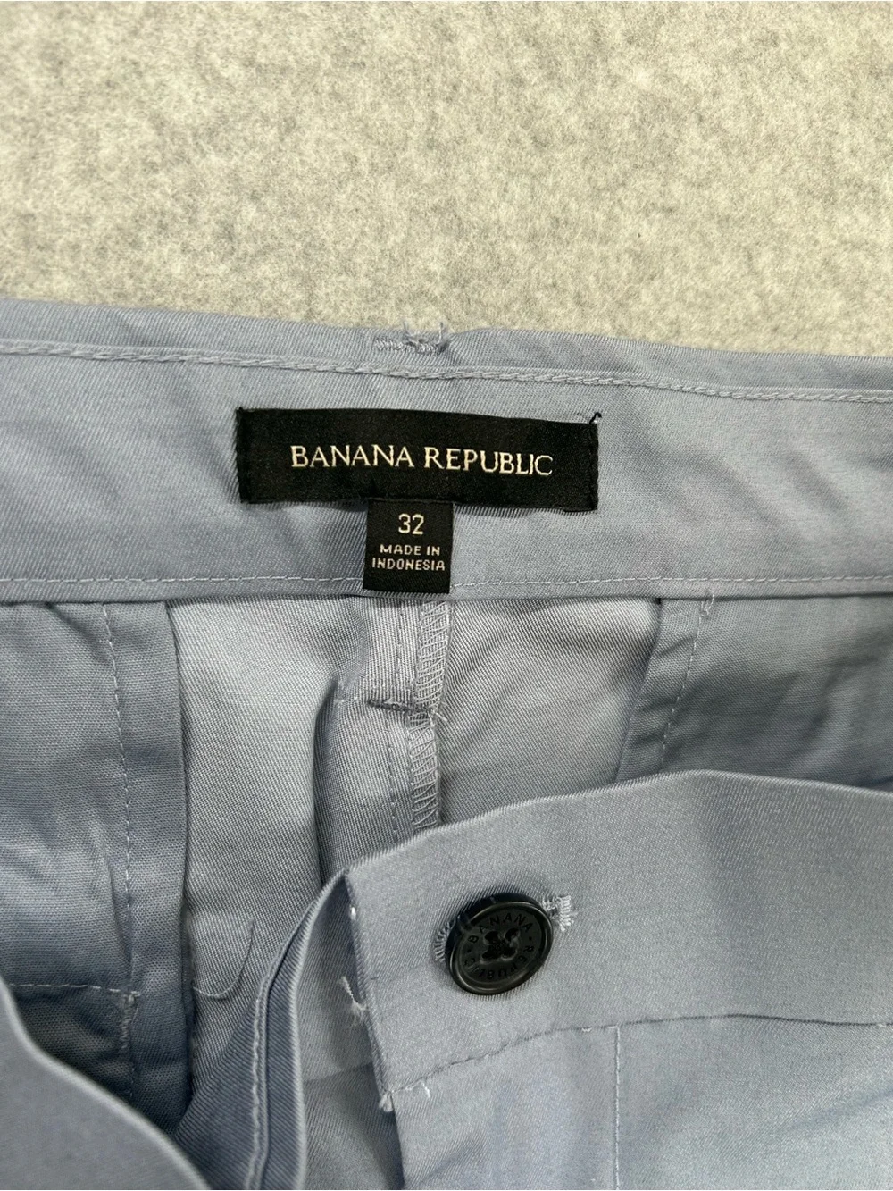 Banana Republic Men's Blue Chino Shorts 32